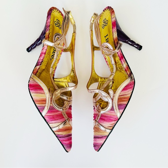 J. Reneé Heels - Picture 3 of 7